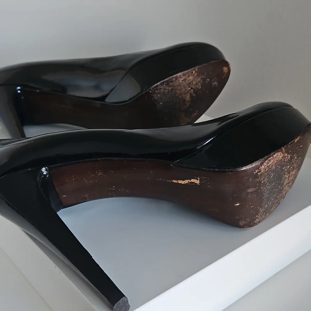 STUART WEITZMAN Elegant Black Women's Patent Leather Heels Size US 9 - Picture 8 of 9